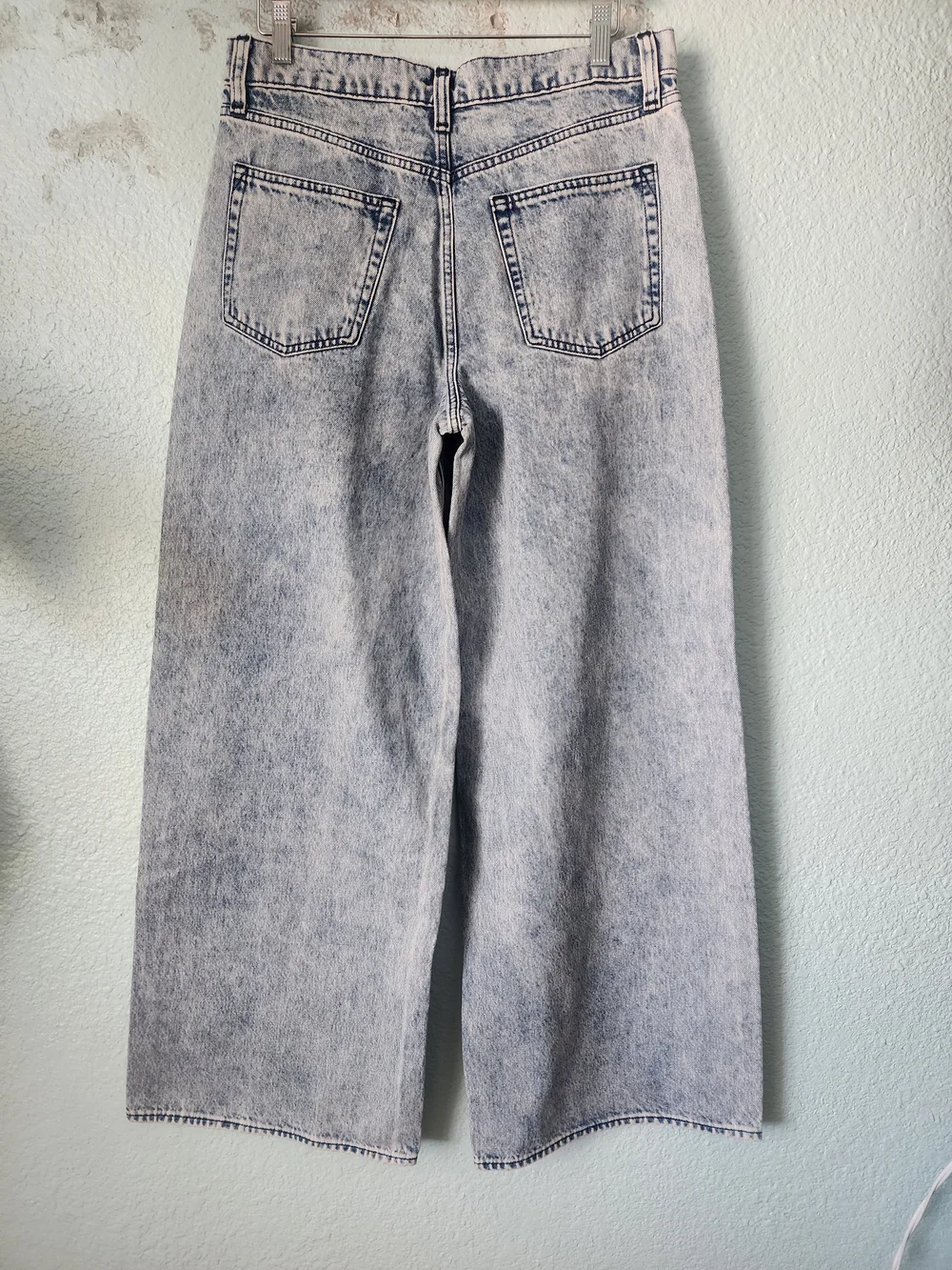 GAP Mid Rise Baggy Jeans - Light Blue Denim New With Tags - Picture 2 of 14